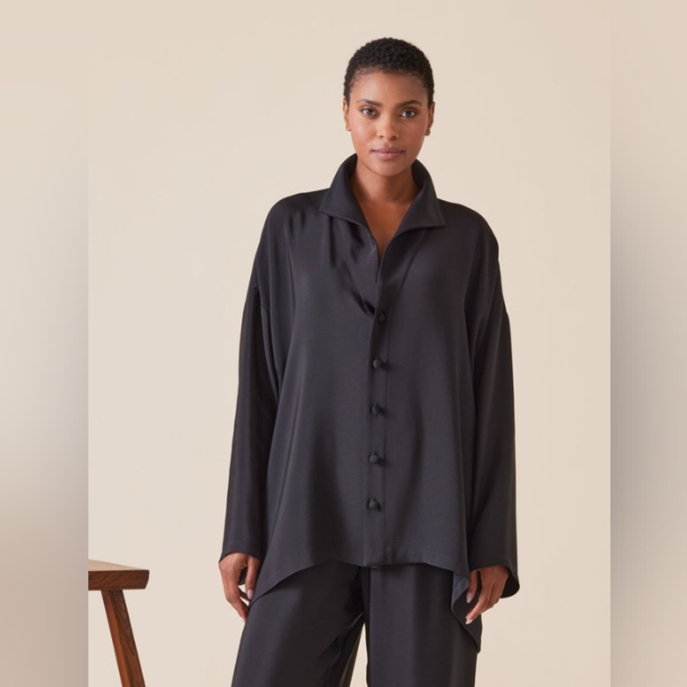 Vintage Winter Silks Black Silk Padded Shoulder Large Collar Shoulder Shirt L